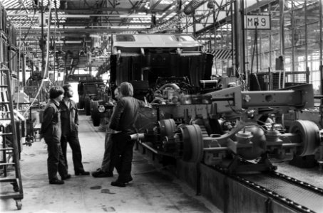 Produktie bij DAF-trucks Eindhoven stil in verband met staking in Belgie werkne, Bestanddeelnr 929-6153