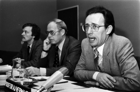 Prof. dr. A.J. Vermaat (r), Bestanddeelnr 932-4060