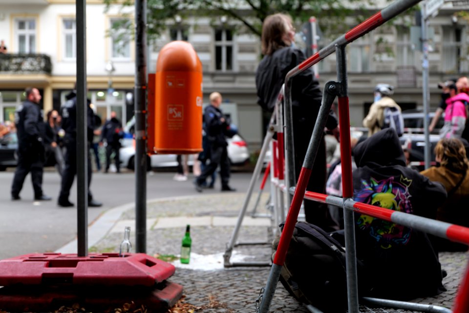 Protest against the Attila Hildmann restaurant 2020-08-28 02