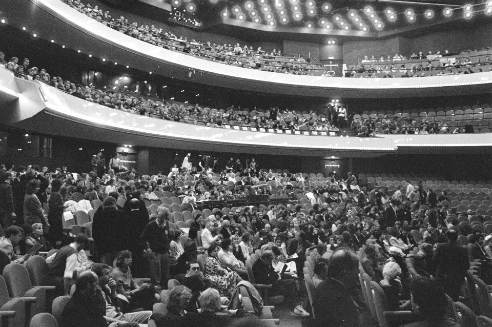 Proefvoorstelling in Amsterdamse Muziektheater, Bestanddeelnr 933-6801