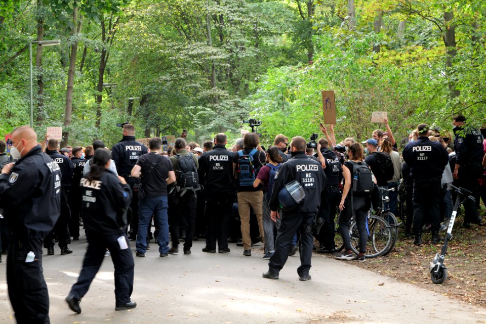 Protest against the march for live Berlin 2020-09-19 106
