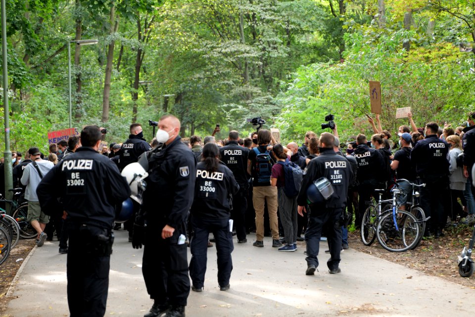 Protest against the march for live Berlin 2020-09-19 108