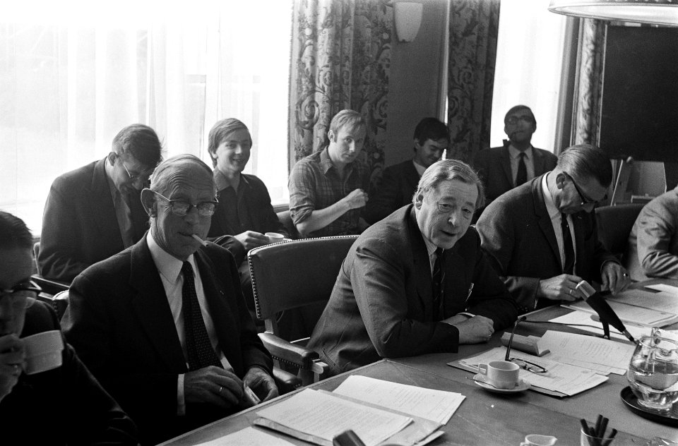 Professor Lanjouw (rector magnificus) en de voorzitter van het college van curat, Bestanddeelnr 922-5593