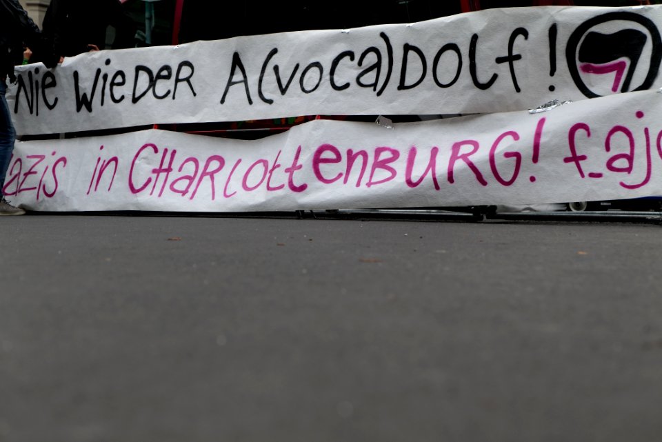 Protest against the Attila Hildmann restaurant 2020-08-28 08