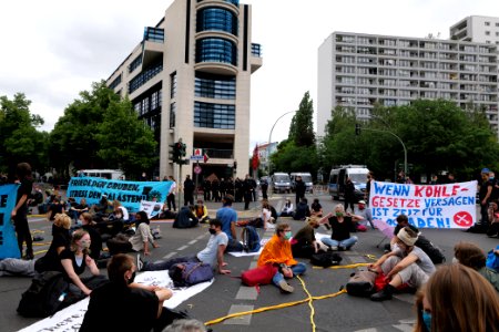 Protest at Willy-Brandt-Haus Berlin 2020-07-01 138