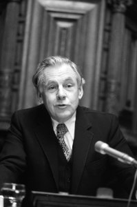 Professor Kloosterman tijdens zijn afscheidscollege, Bestanddeelnr 932-4556