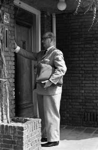Professor dr Z J M Beel ontving fractievoorzitters te Wassenaar Aankomst dr, Bestanddeelnr 915-3319
