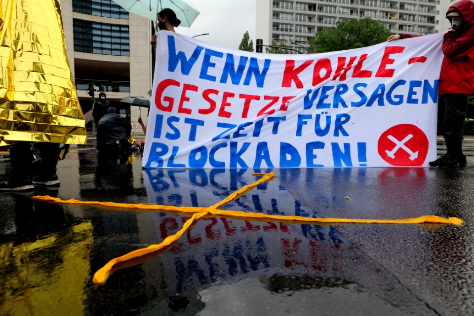Protest at Willy-Brandt-Haus Berlin 2020-07-01 171