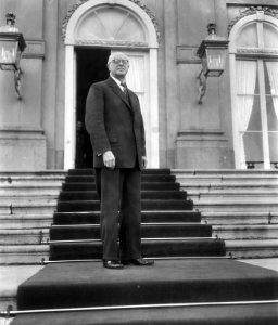 Professor mr. C.P.M. Romme (KVP), Bestanddeelnr 910-2155