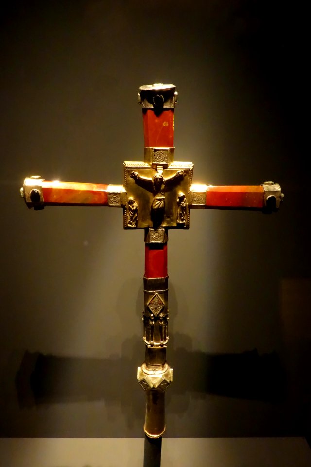 Processional cross, Mosteiro de Santa Clara, 3 of 3, 1300-1336 - Museu Nacional de Machado de Castro - Coimbra, Portugal - DSC00021