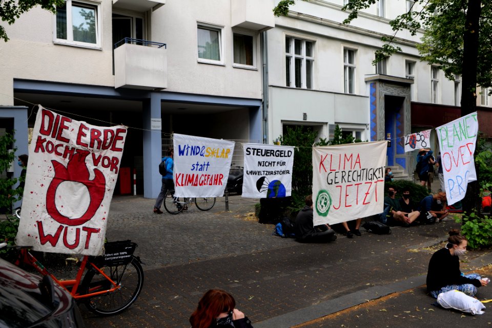 Protest at Willy-Brandt-Haus Berlin 2020-07-01 130