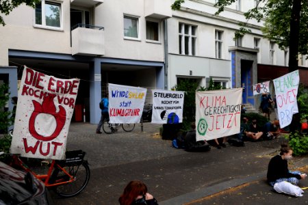 Protest at Willy-Brandt-Haus Berlin 2020-07-01 130