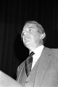 Professor dr. G.M. van Veldhoven, hoogleraar Economische Psychologie, Bestanddeelnr 931-7197