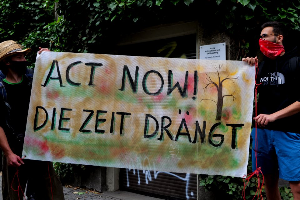 Protest at Willy-Brandt-Haus Berlin 2020-07-01 14