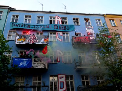 Protest at houses next to the revolutionary 1st may demonstration Berlin 2019 22