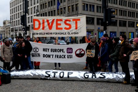 Protest against EU gas infrastructure support in PCI Berlin 2020-02-07 01