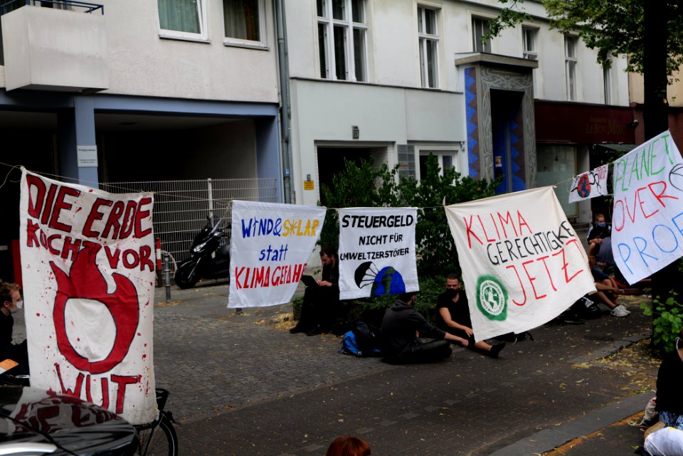 Protest at Willy-Brandt-Haus Berlin 2020-07-01 137