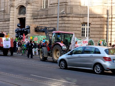 Protest at "Coal Commission" meeting 12