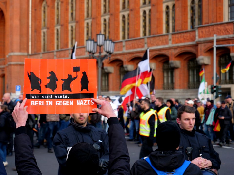 Protest against Wir für Deutschland demonstration 2019-10-03 07