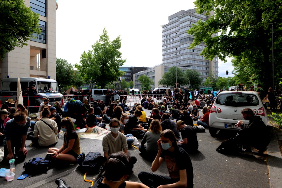 Protest at Willy-Brandt-Haus Berlin 2020-07-01 111