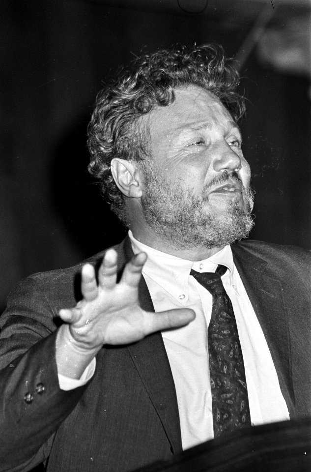 Professor dr. A. Fiedler tijdens rede over rol van Universiteit over academische, Bestanddeelnr 920-7421