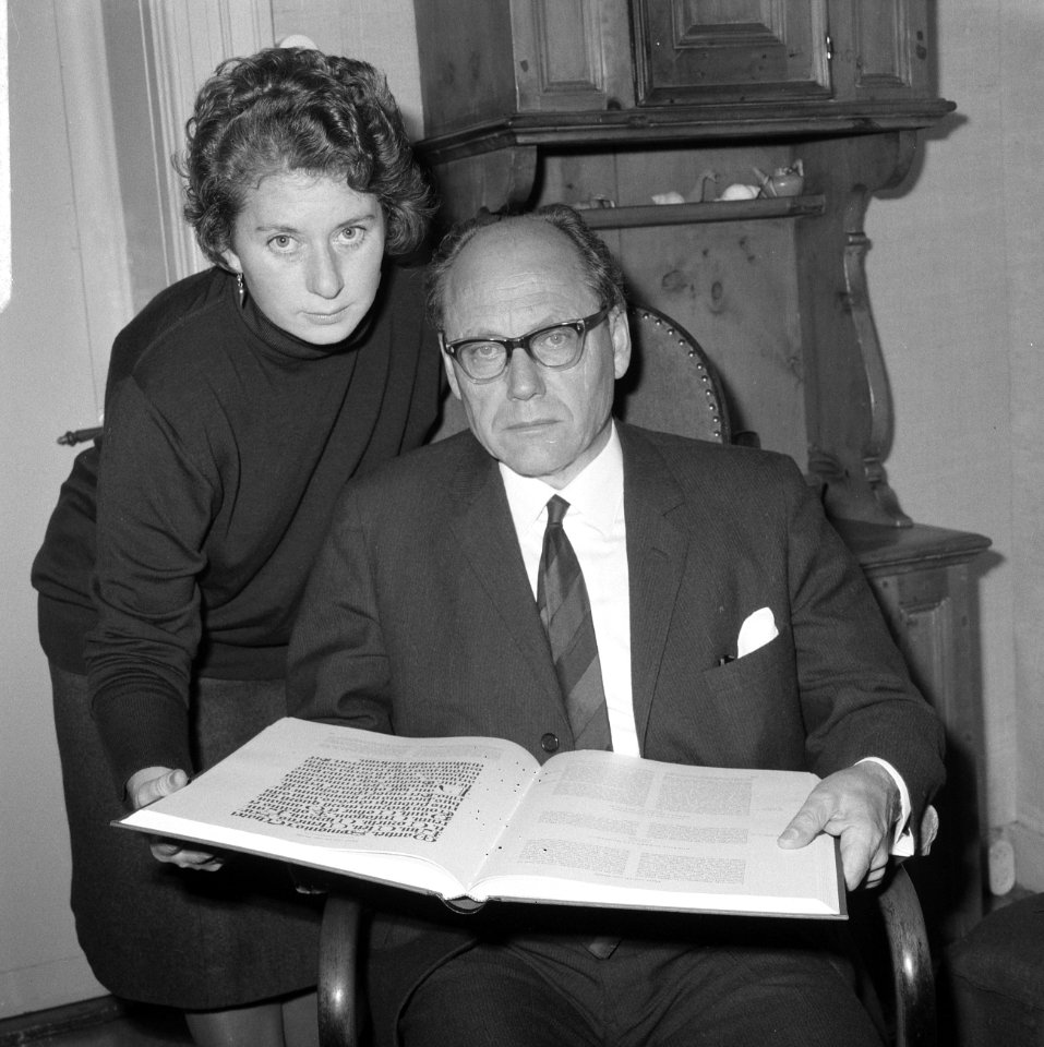 Professoren, groepsportretten, Hellinga, Wytze, Querido, Lotte, Bestanddeelnr 919-6649