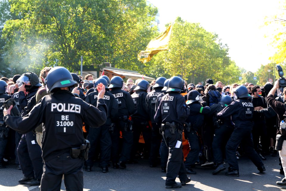 Protest against third way demonstration Berlin 2020-10-03 14