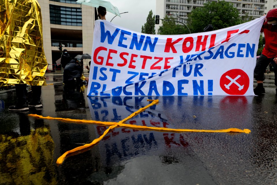 Protest at Willy-Brandt-Haus Berlin 2020-07-01 170