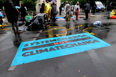 Protest at Willy-Brandt-Haus Berlin 2020-07-01 175