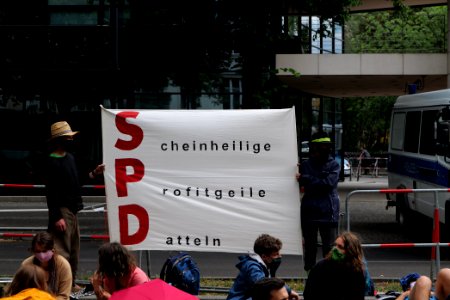 Protest at Willy-Brandt-Haus Berlin 2020-07-01 131