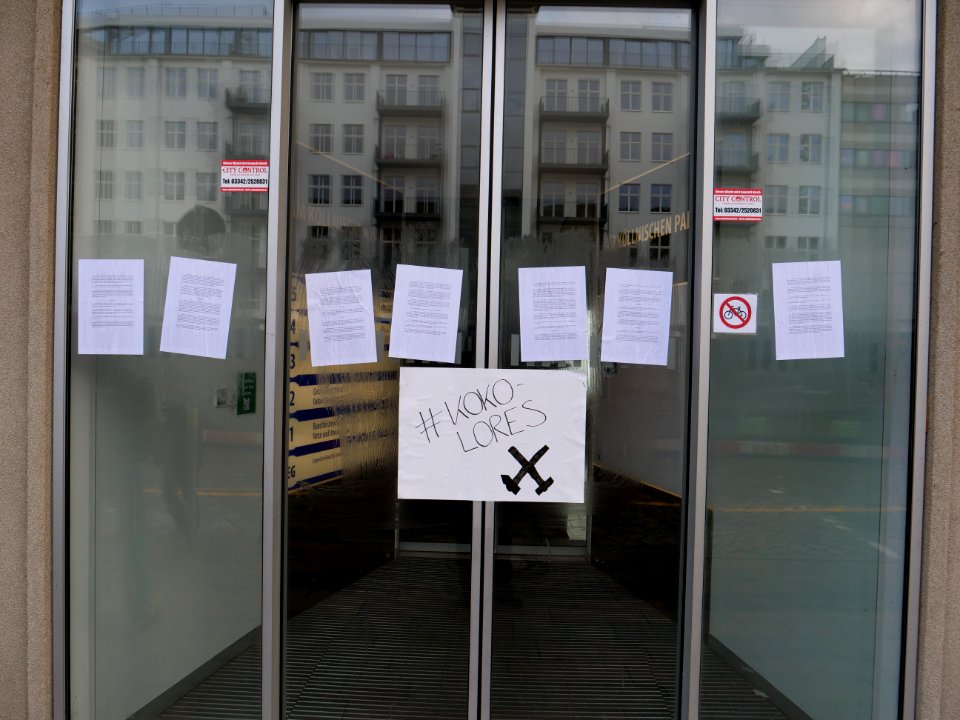 Protest action with the paris agreement at the BUND office Berlin 26