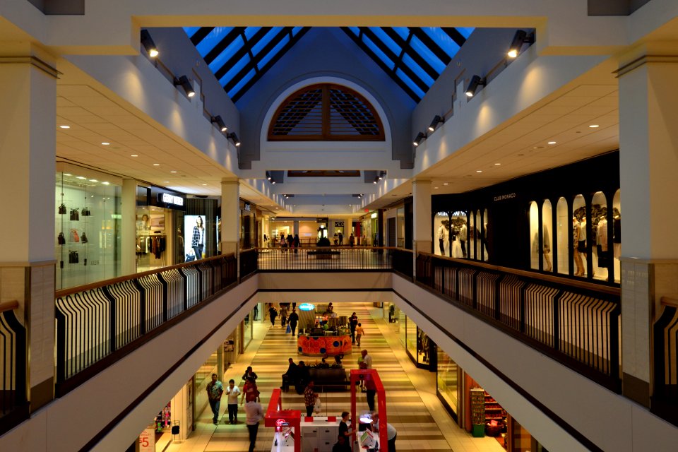 PromenadeShoppingCentre2