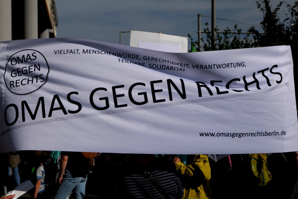 Protest against third way demonstration Berlin 2020-10-03 05