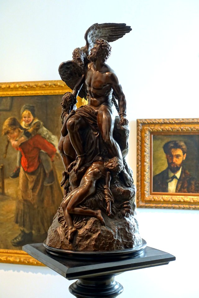 Prometheus and the Oceanids, marble original by Eduard Muller before 1879, this version by Gustav Otto Gradler, cast zinc - Germanisches Nationalmuseum - Nuremberg, Germany - DSC03409