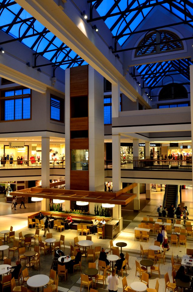 PromenadeFoodCourt2
