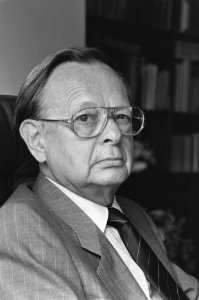 Prof. mr. J. van der Hoeven , kop, Bestanddeelnr 934-0351
