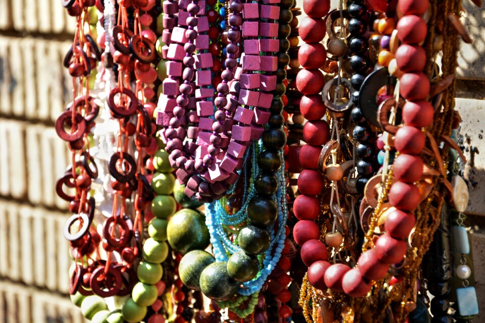 Neck lace hand craft income
