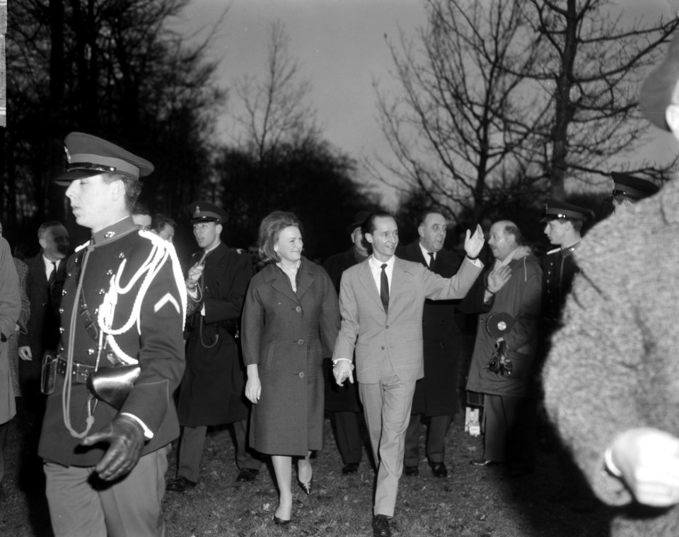 Prinses Irene en Prins Hugo Carlos de Bourbon Parma in het Paleis op Soestdijk, , Bestanddeelnr 916-0356