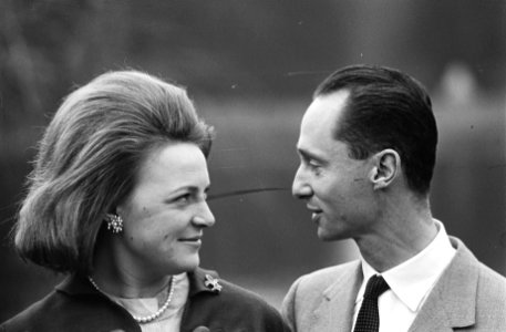 Prinses Irene en Prins Hugo Carlos de Bourbon Parma in het Paleis op Soestdijk, , Bestanddeelnr 916-0349