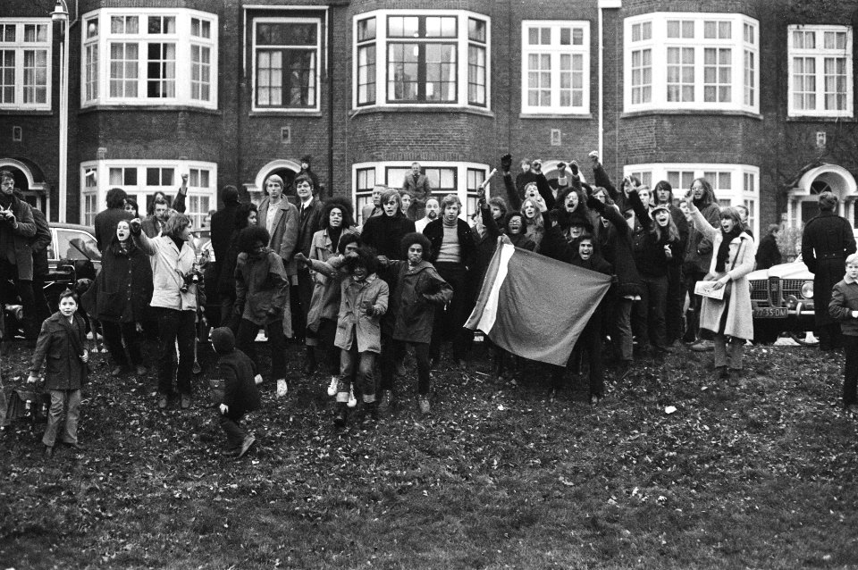 Proces tegen 33 Zuidmolukkers die residentie Indonesische Ambassade bezetten in , Bestanddeelnr 924-0951