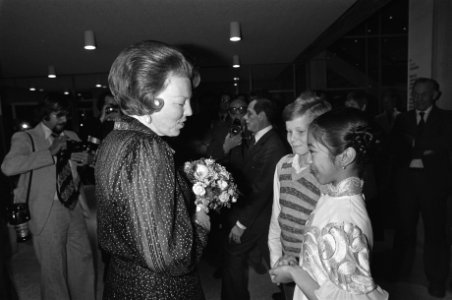 Prinses Beatrix opent nieuwbouw Rijksscholengemeenschap Koninklijk Conservatoriu, Bestanddeelnr 930-7471