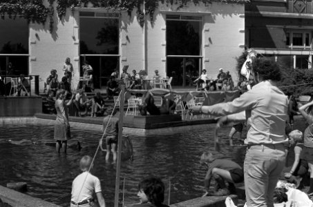 Project In Air and Water van Roland Miller en Shirley Cameron in Stedelijk Museu, Bestanddeelnr 926-4835