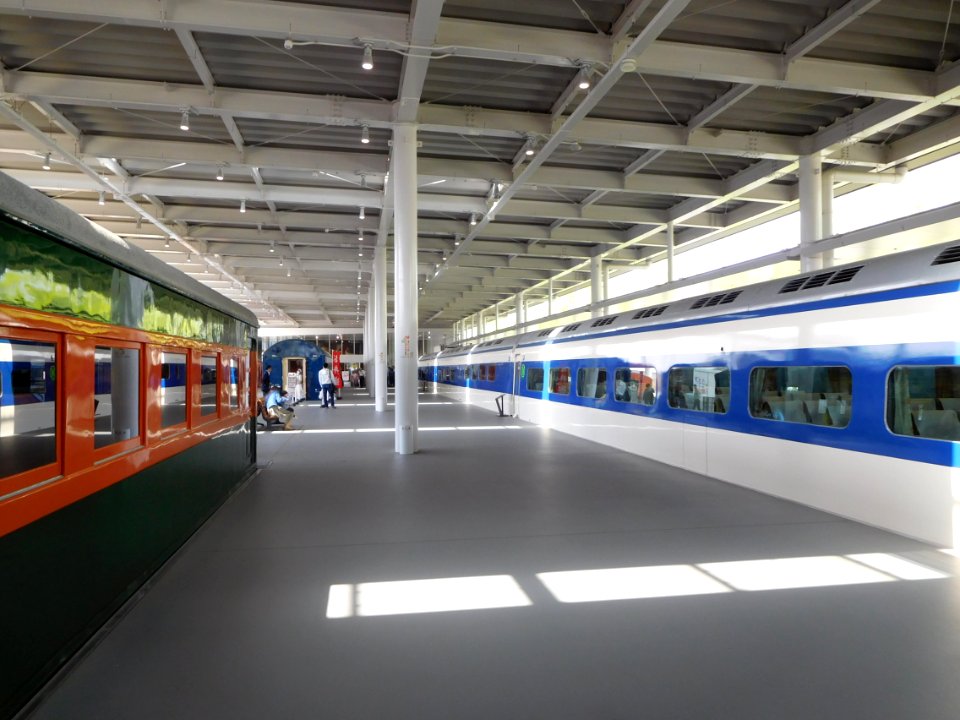 Promenade of the Kyoto Railway Museum 08