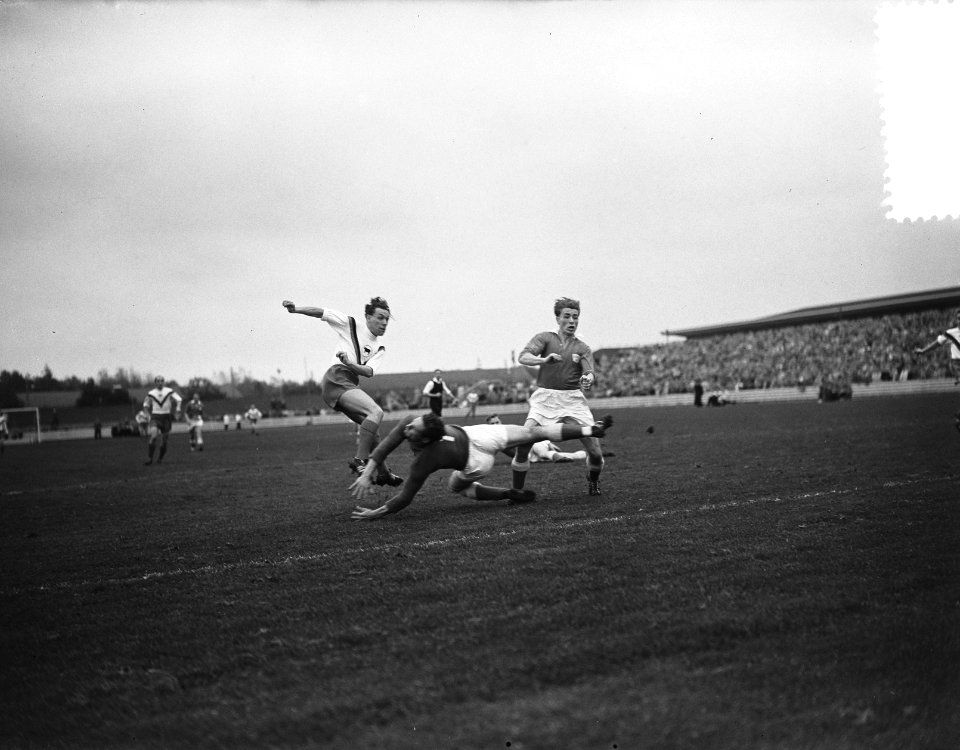 Profvoetbal Amsterdam tegen Rapid, spelmomenten, Bestanddeelnr 906-7941