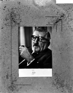 Prof dr W H C Tenhaeff bijzonder hoogleraar in de parapsychologie aan de Ri, Bestanddeelnr 915-9314