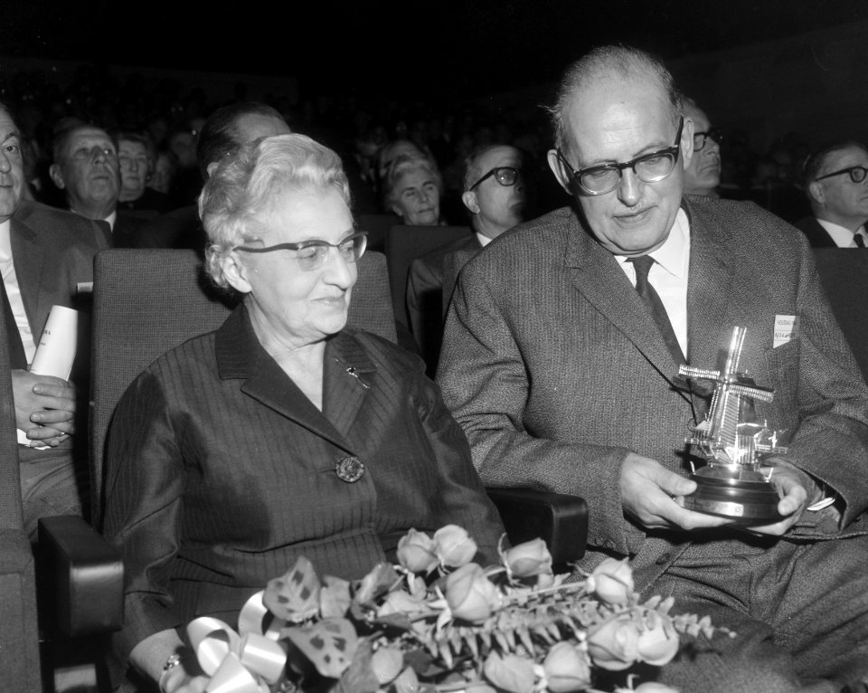Prof. ir. A. de Heer met de molen, Bestanddeelnr 919-7341
