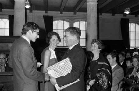 Prof.dr. J. Presser gaf afscheidscollege in aula van Amsterdamse Universiteit pr, Bestanddeelnr 922-4771