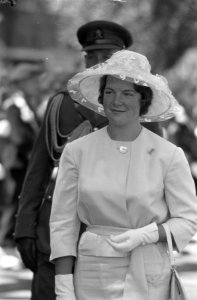Prinses Irene bij 130-jarig bestaan van garderegiment Grenadiers, Bestanddeelnr 910-4983