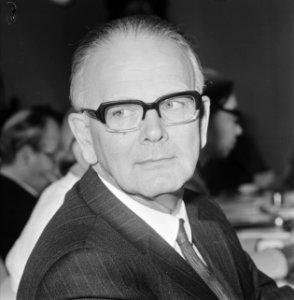 Prof. dr. T. D. Stahlie , ondervoorzitter van het bestuur, Bestanddeelnr 926-7898