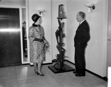 Prinses Irene bezoekt Shellgebouw Rotterdam, Bestanddeelnr 912-0764